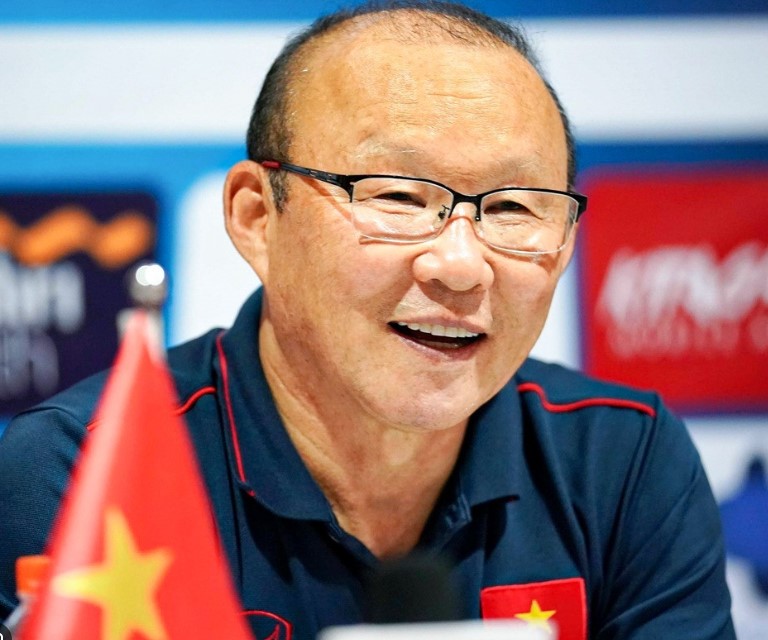 hlv-park-hang-seo-chot-tuong-lai-voi-bdvn-cac-doi-bong-dna-tiec-ngan-ngo